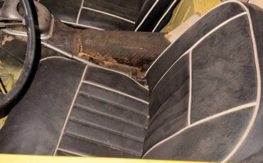 Austin-sprite-convertinle-1968-yellow-8