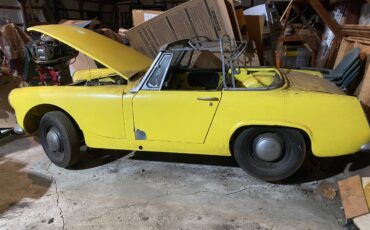Austin-sprite-convertinle-1968-yellow-9