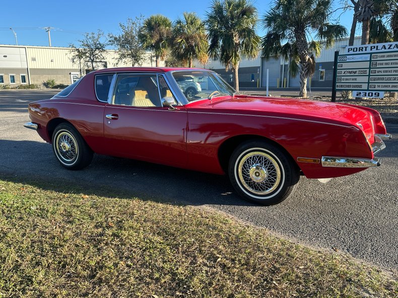 Avanti-Ii-1982-Red-Saddle-7