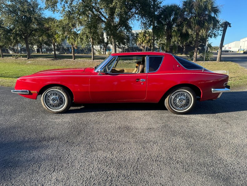 Avanti-Ii-1982-Red-Saddle-8