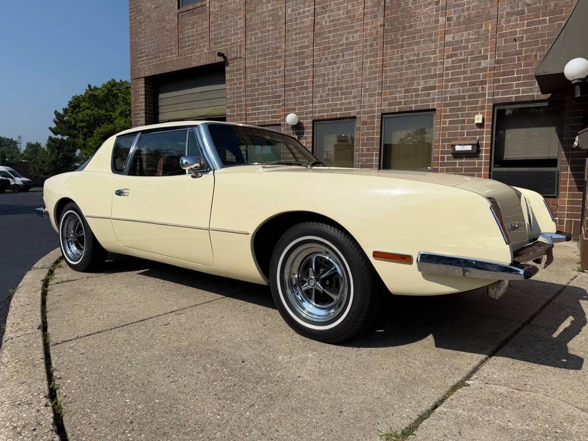 Avanti-ii-1976-custom-18