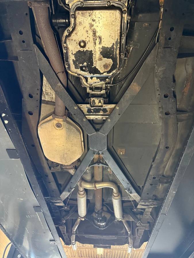 Avanti-ii-1976-custom-21