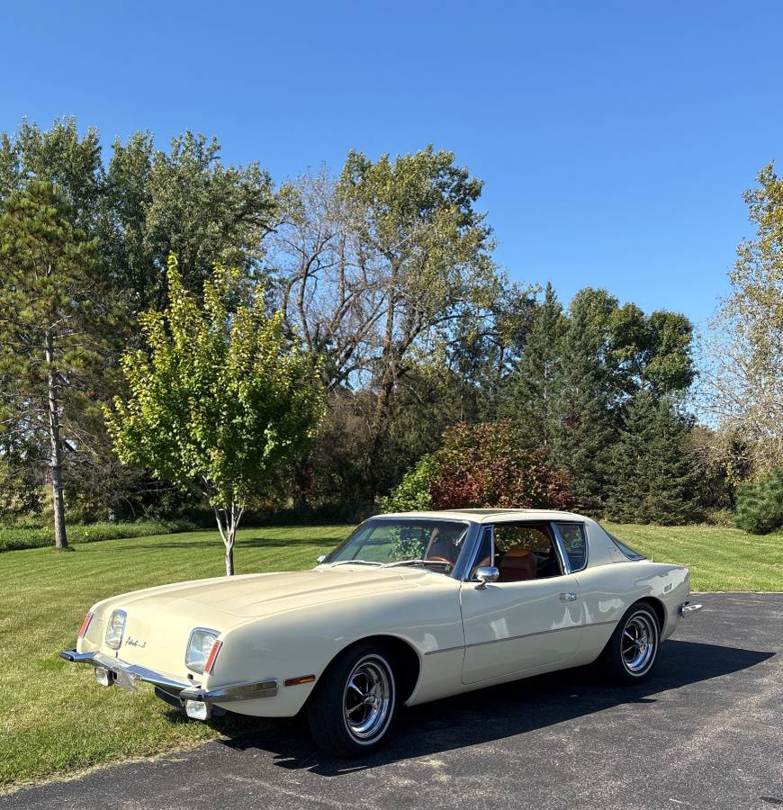 Avanti-ii-1976-custom-8