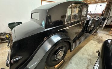 Bentley-4-14-liter-sport-saloon-1936-black-17