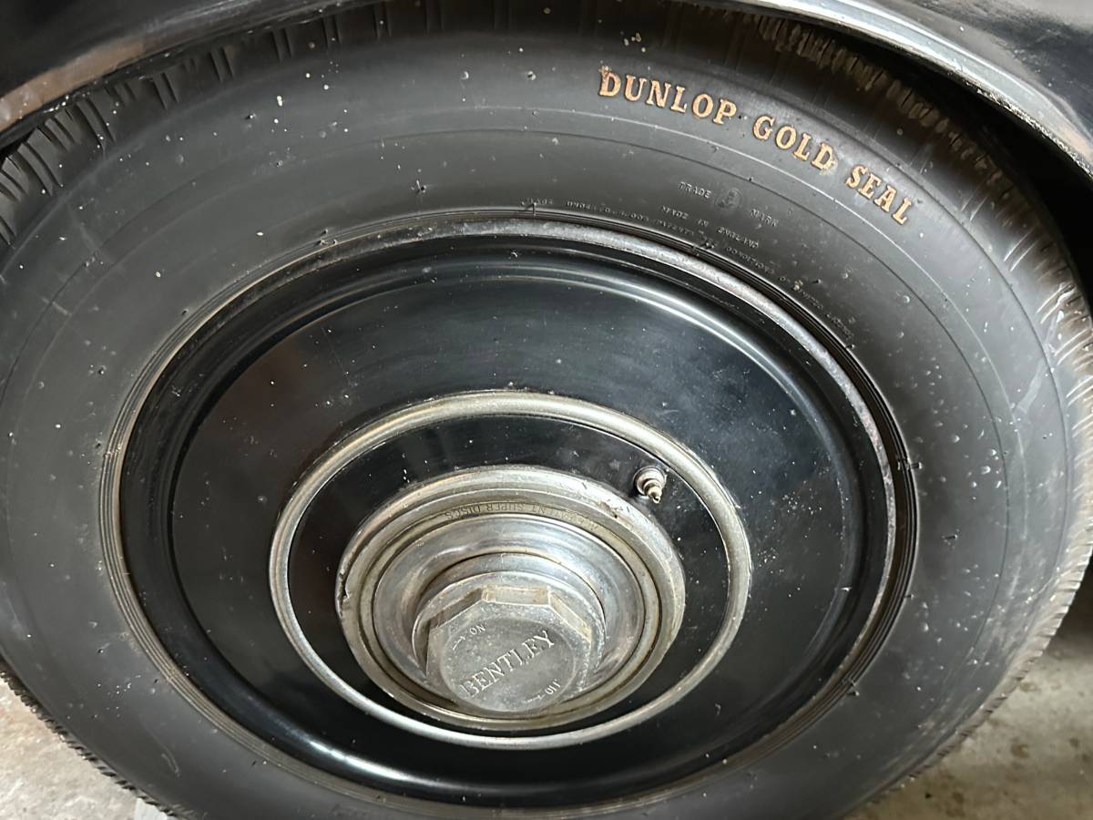 Bentley-4-14-liter-sport-saloon-1936-black-18