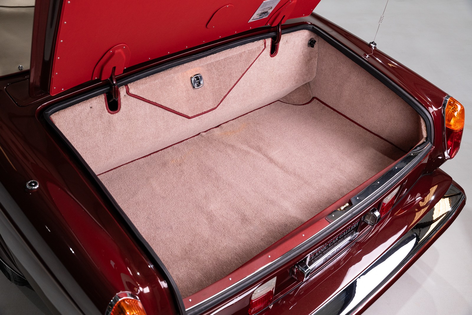 Bentley-Continental-1987-Convertible-13