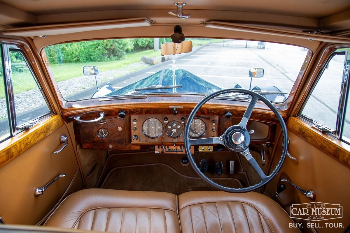 Bentley-Mark-VI-1949-6