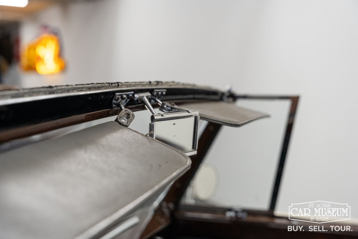 Bentley-Mark-VI-1950-5