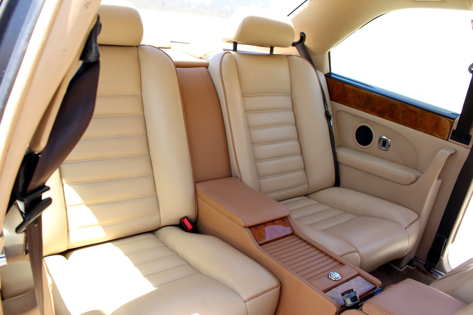 Bentley-Turbo-R-1995-Coupe-17