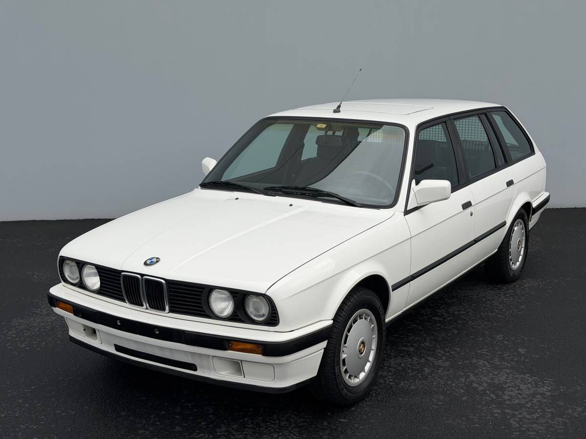 Bmw-1990-white-9