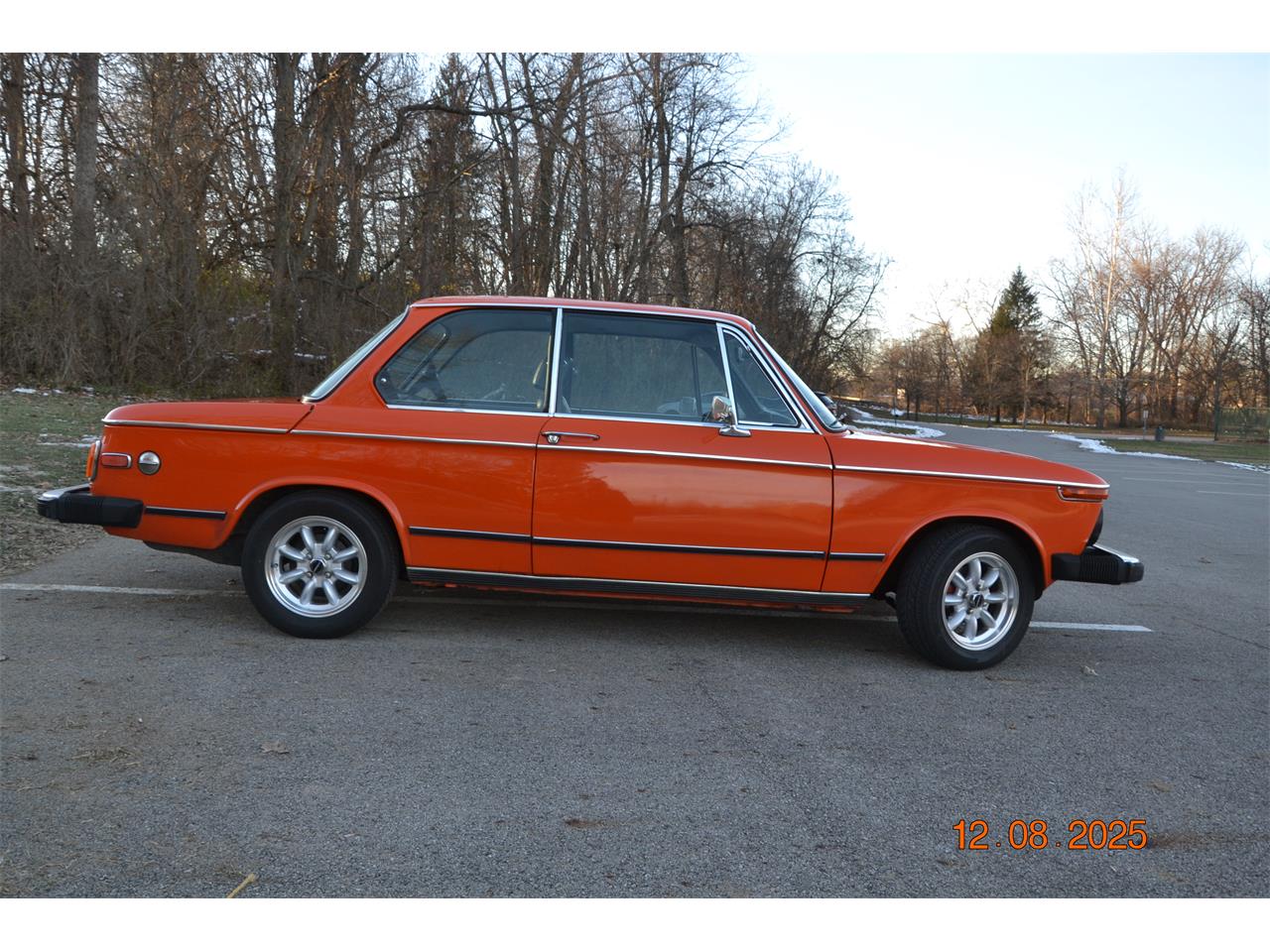 Bmw-2002-1974-Orange-Black-1