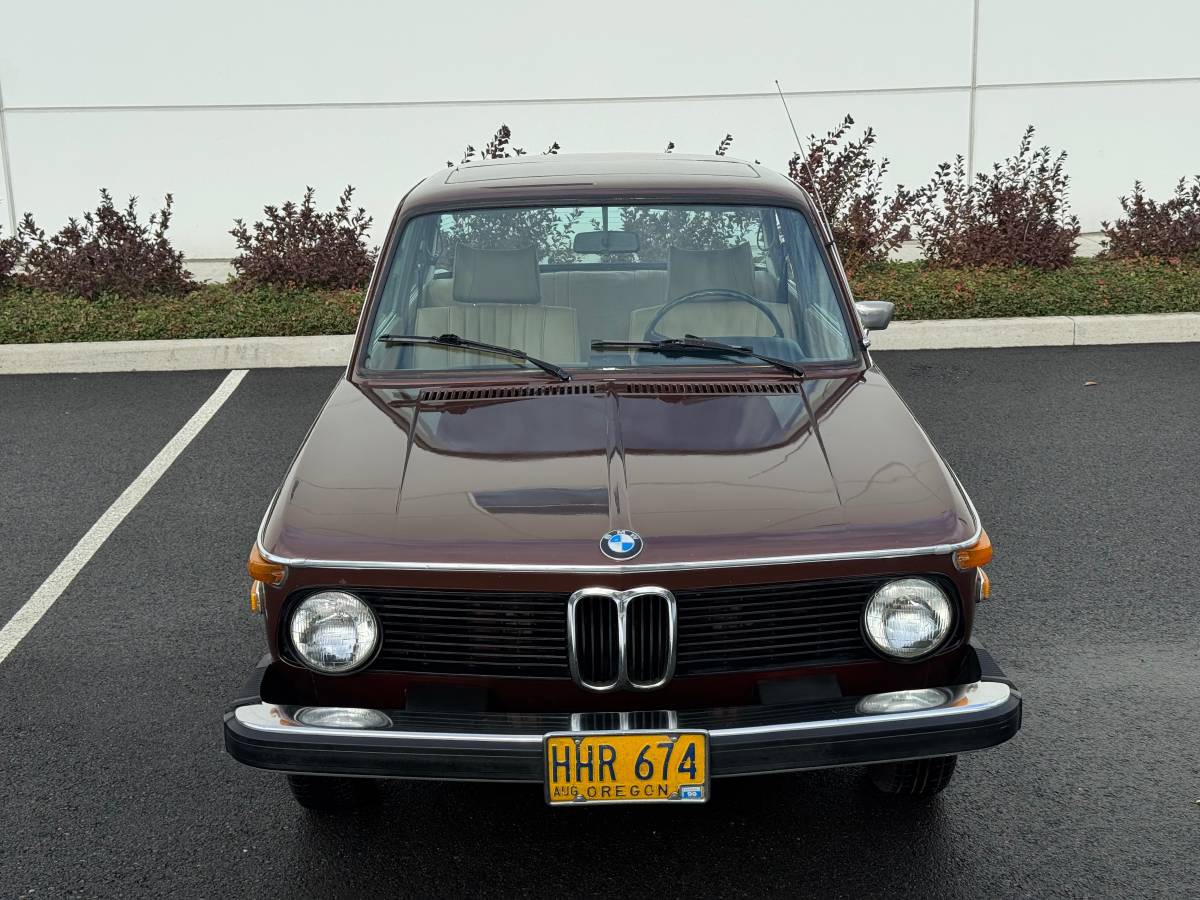 Bmw-2002-1975-brown-1