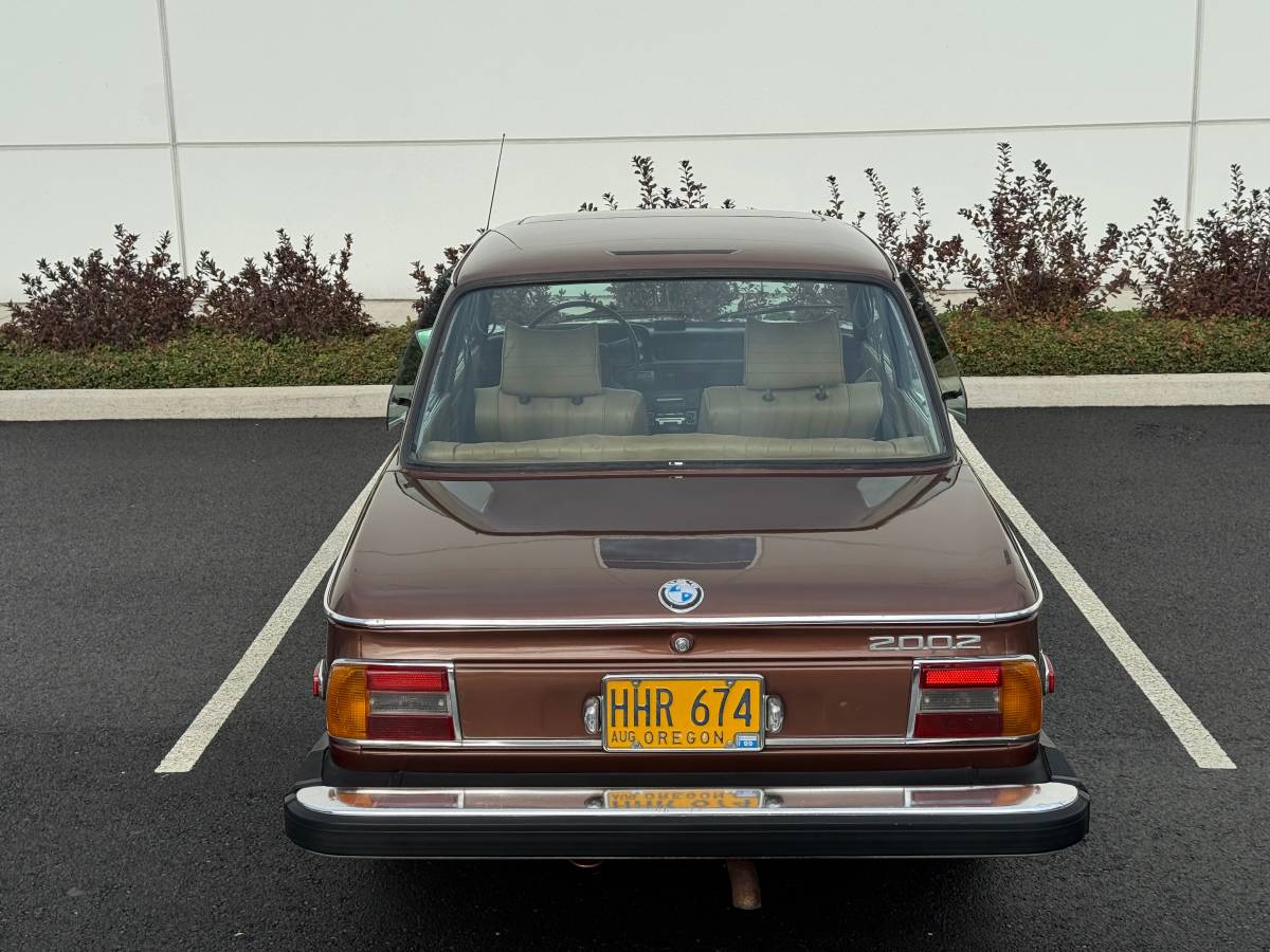 Bmw-2002-1975-brown-10
