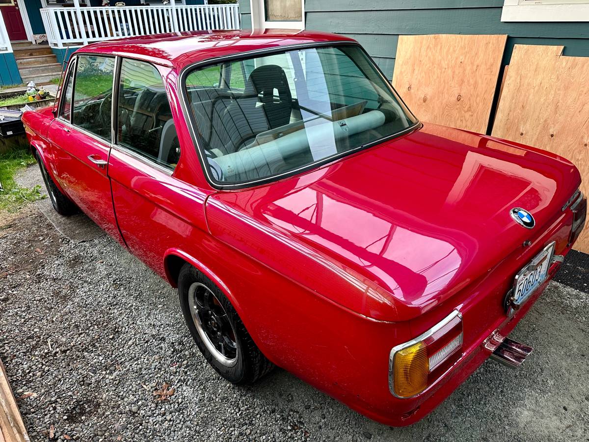 Bmw-2002-1976-red-2