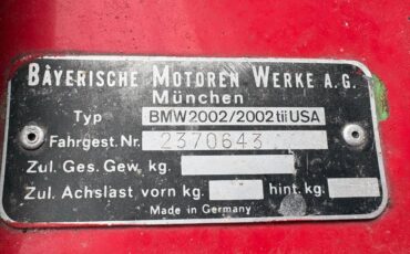 Bmw-2002-1976-red-4