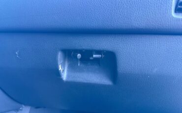 Bmw-318i-1991-black-10