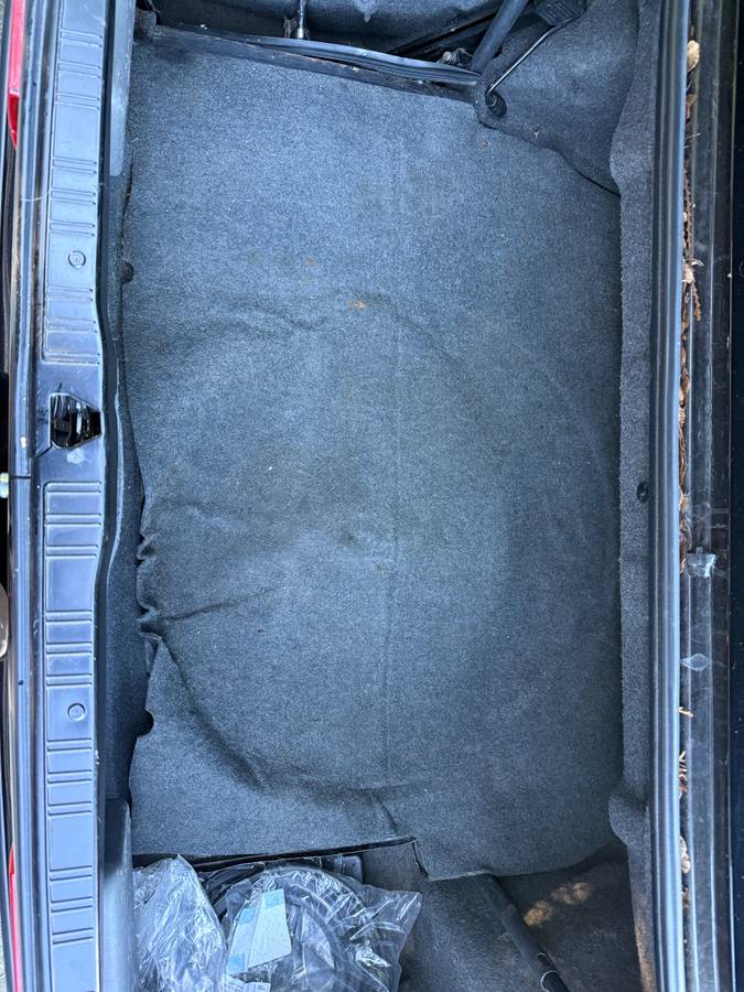 Bmw-318i-1991-black-15