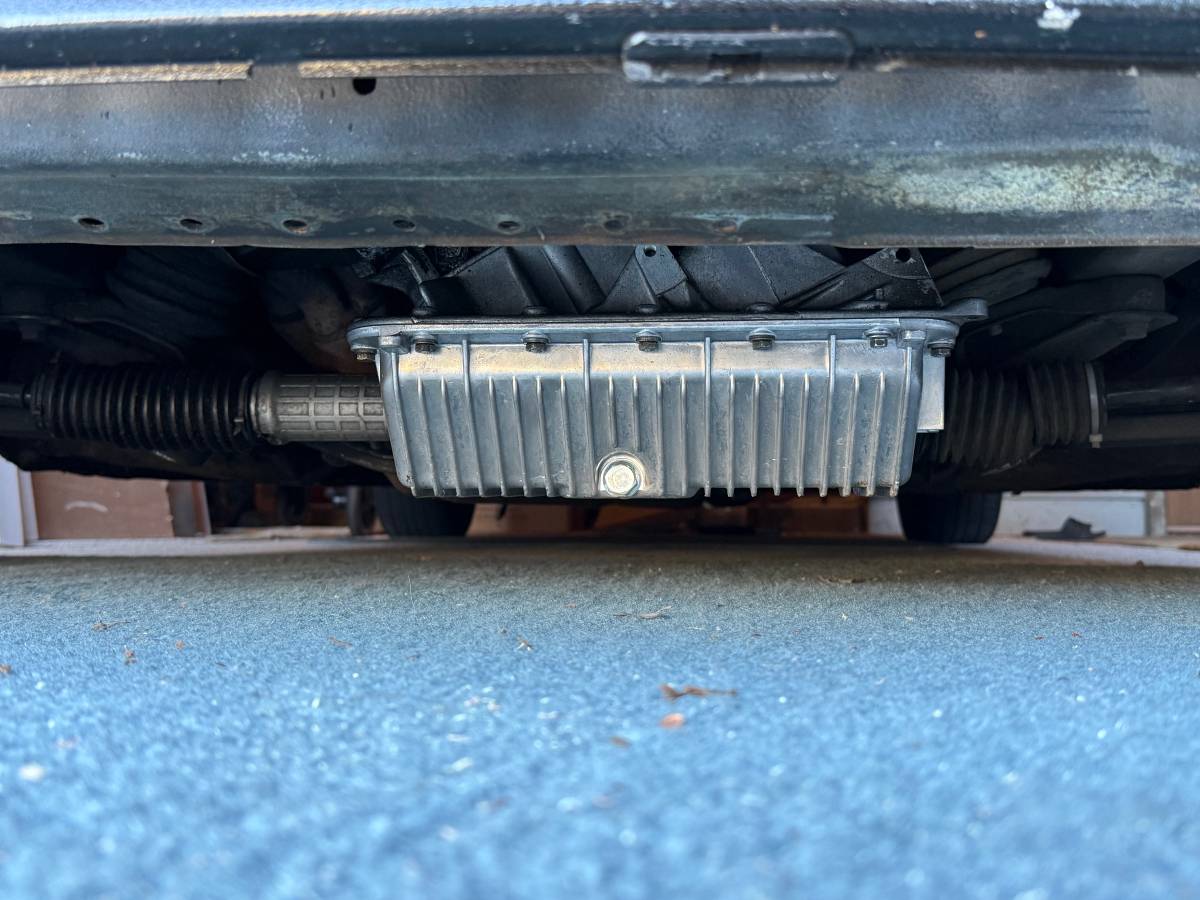 Bmw-318i-1991-black-17