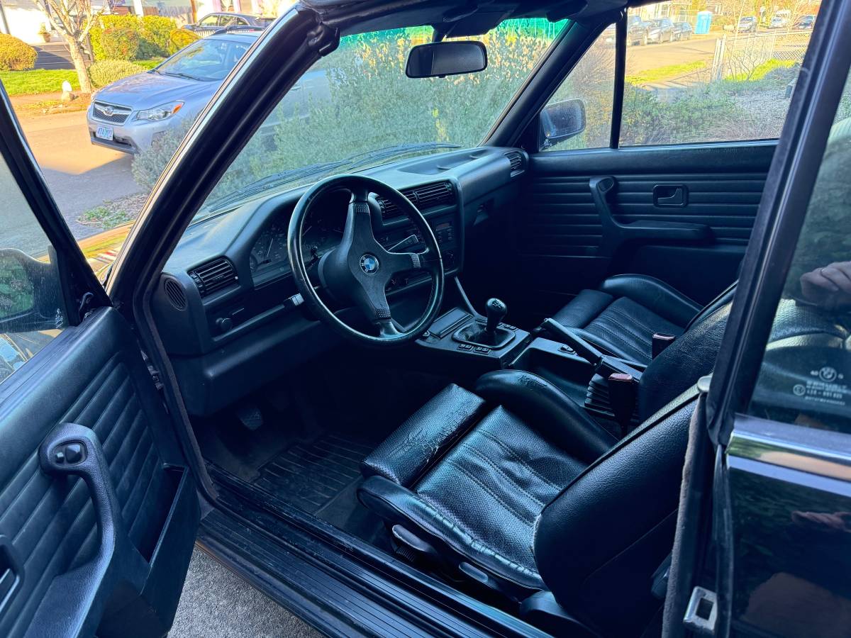 Bmw-318i-1991-black-3