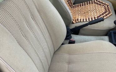 Bmw-320i-1982-custom-17