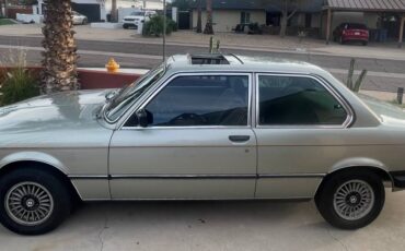 Bmw-320i-1982-custom-3