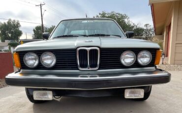 Bmw-320i-1982-custom