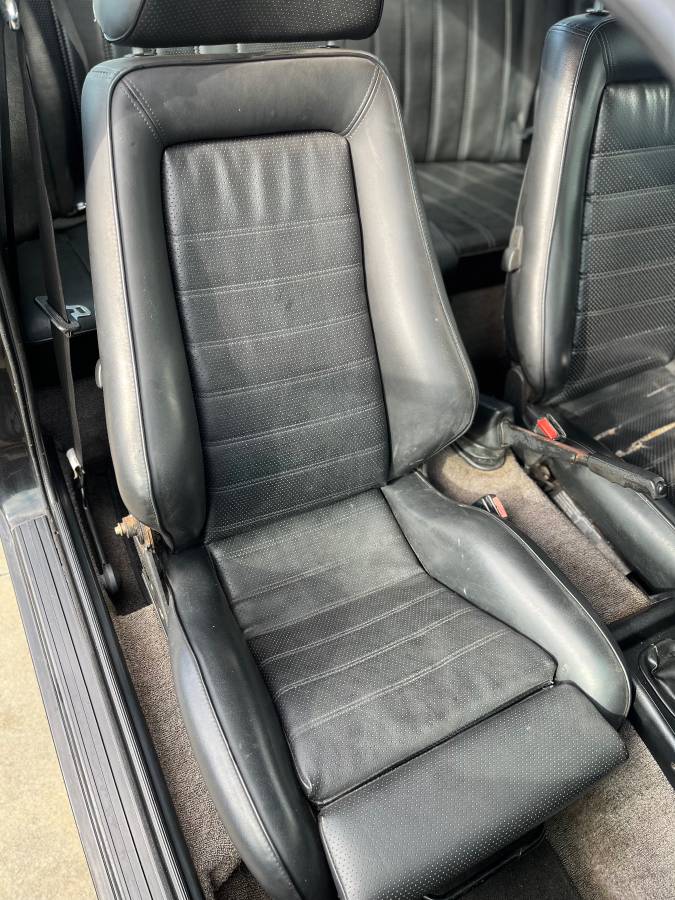 Bmw-320i-1983-black-10