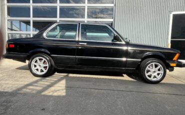 Bmw-320i-1983-black