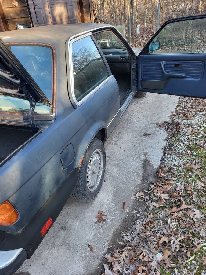 Bmw-325-e-1984-blue-3