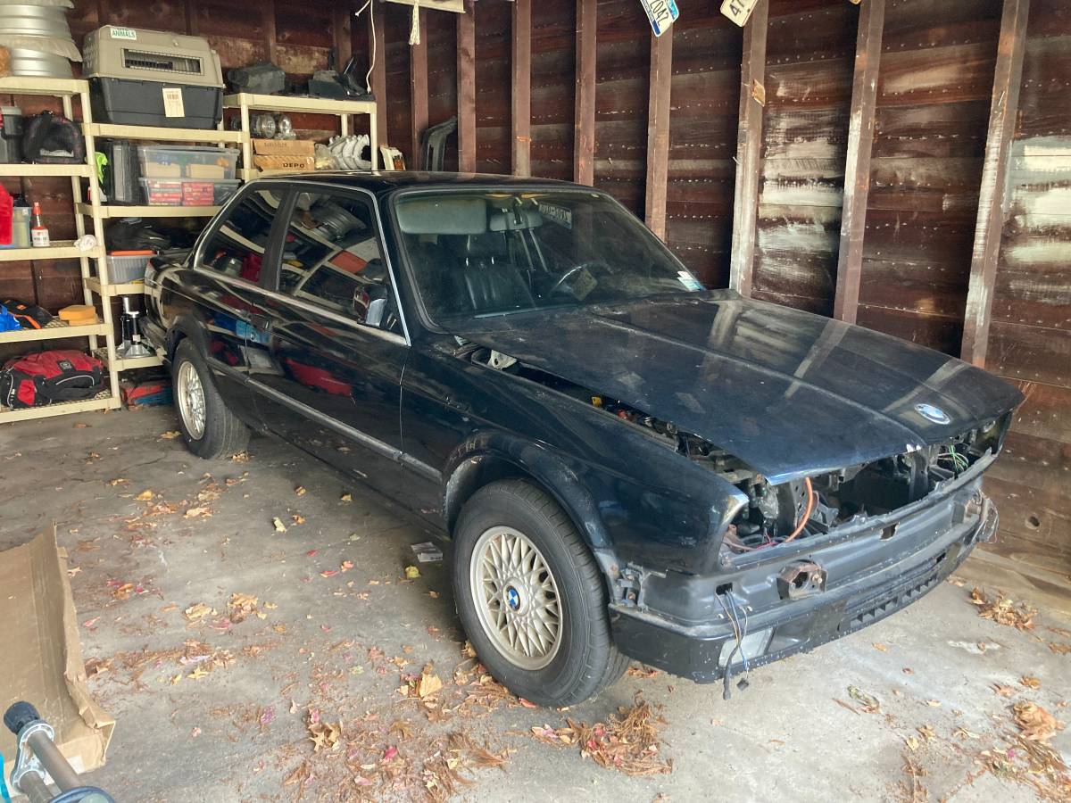 Bmw-325is-1990-black-7