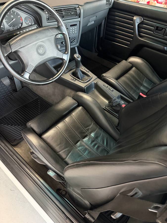 Bmw-325is-1990-white-10