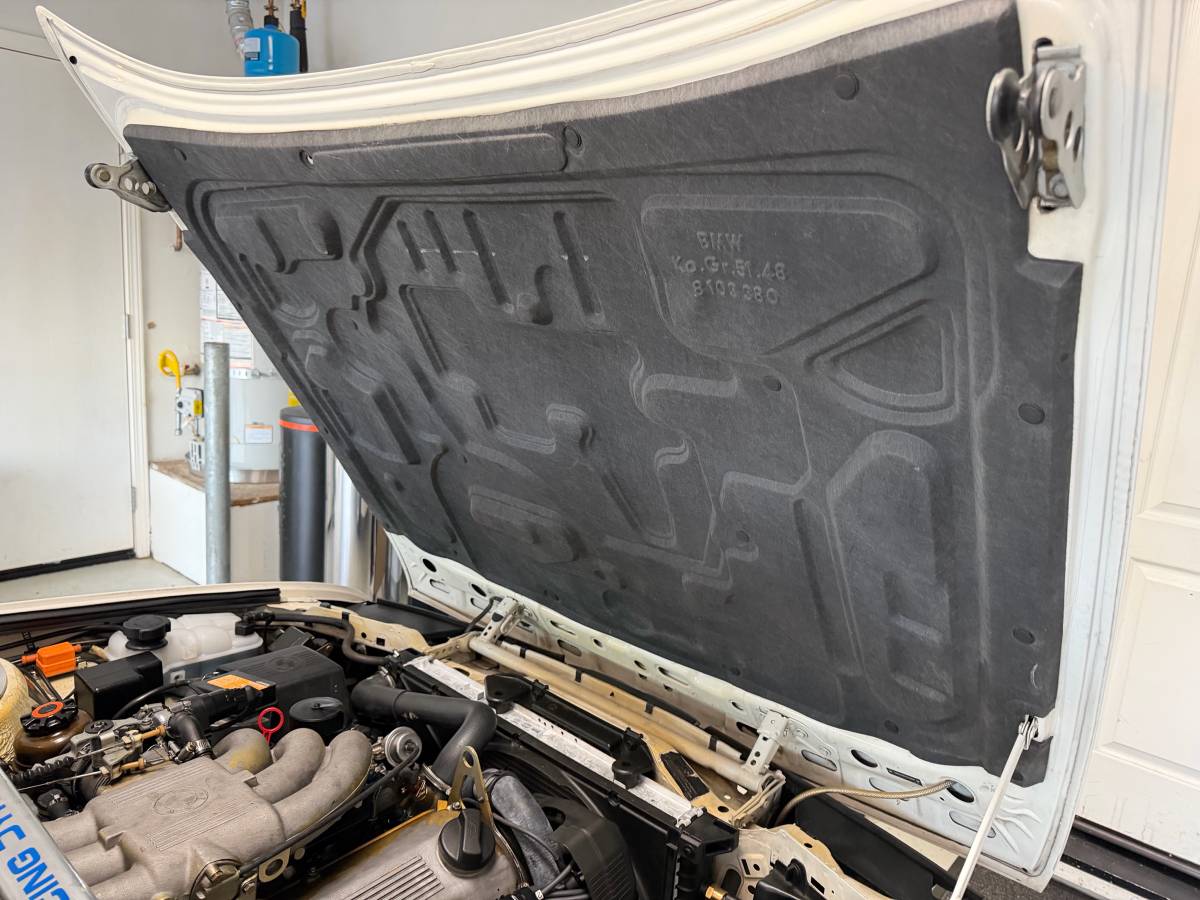 Bmw-325is-1990-white-21