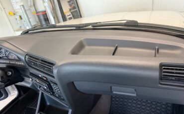 Bmw-325is-1990-white-9