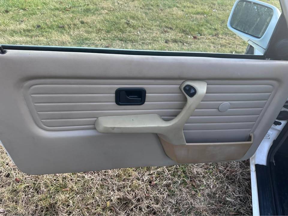 Bmw-325is-a-2-1987-white-5