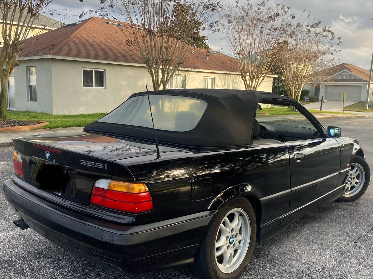 Bmw-328i-1994-black-1
