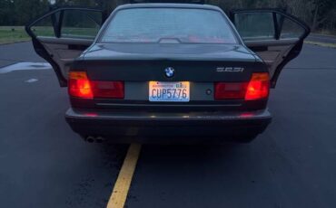Bmw-525i-1992-green-11