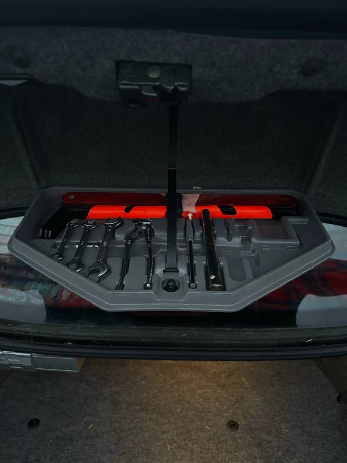 Bmw-525i-1992-green-13