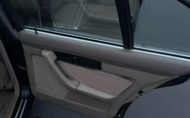 Bmw-525i-1992-green-19