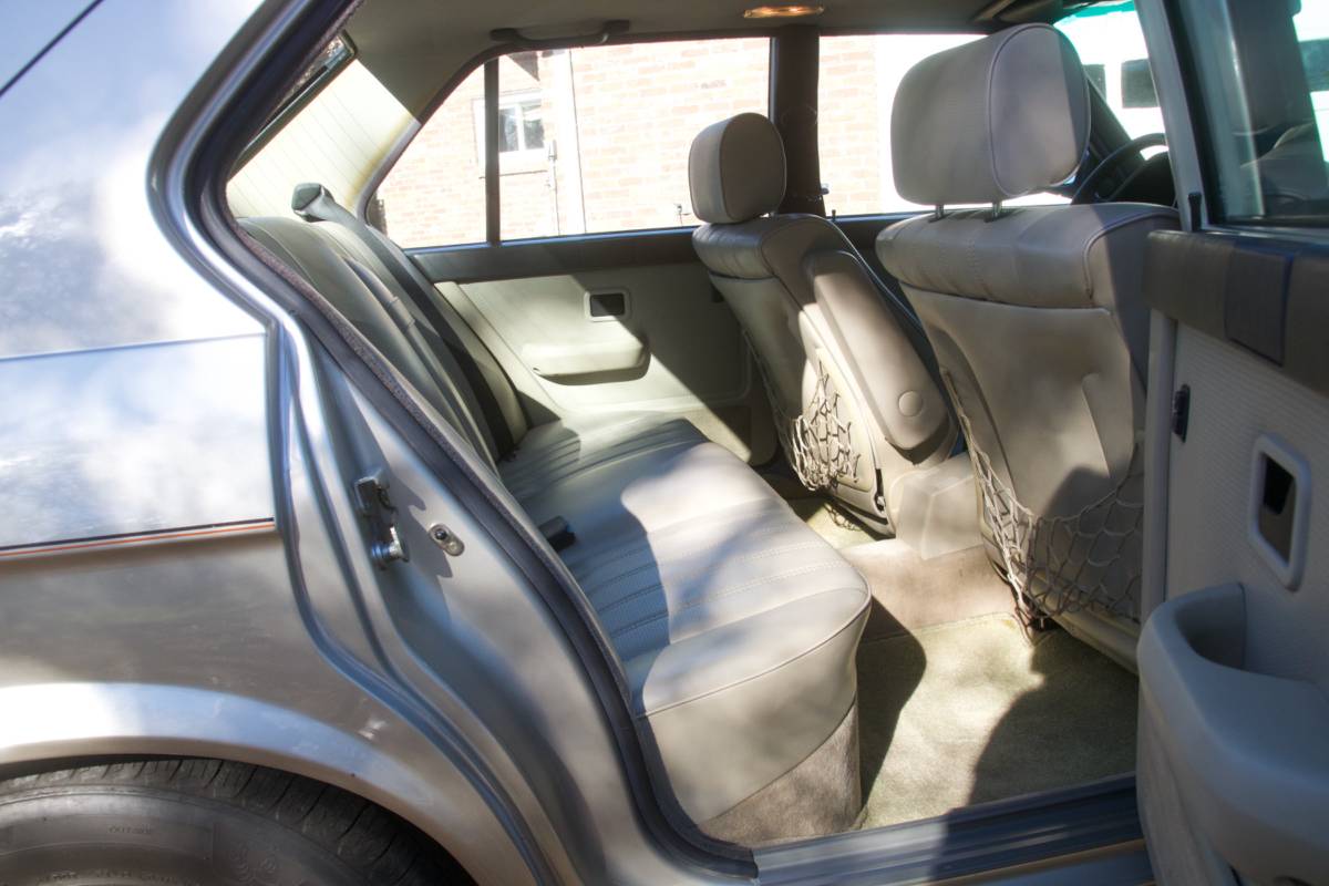 Bmw-528e-1986-silver-13