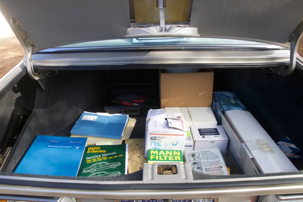 Bmw-528e-1986-silver-6