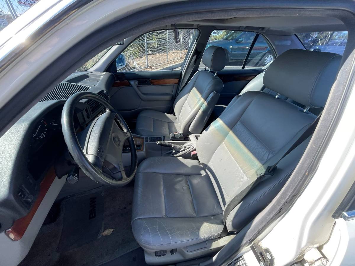 Bmw-535i-1990-white-5