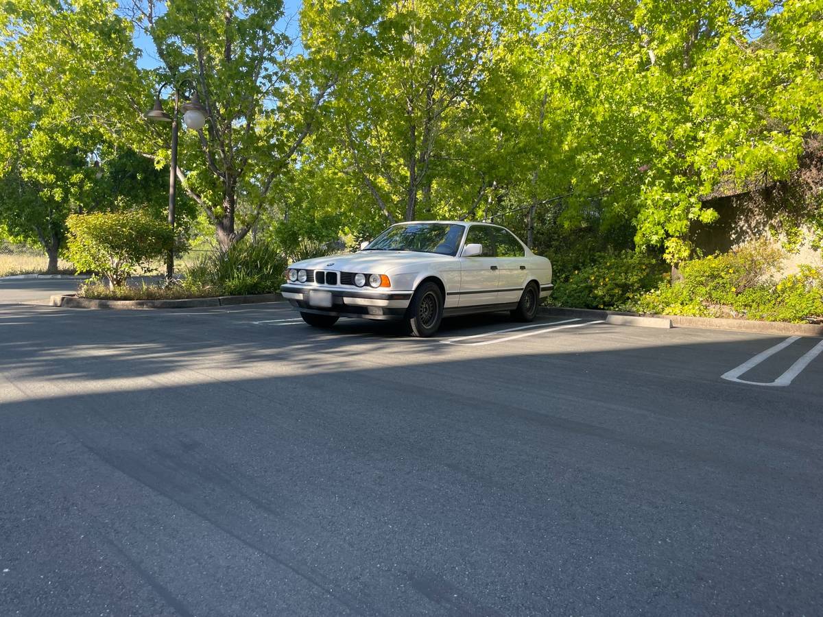 Bmw-535i-1990-white-6