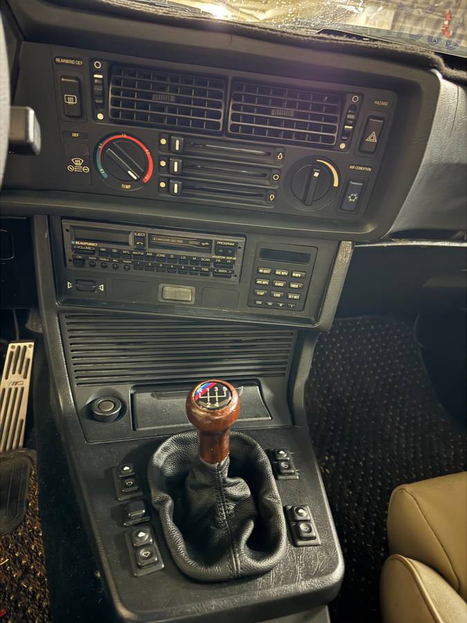 Bmw-635csi-1986-blue-17