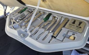 Bmw-735i-1985-grey-15