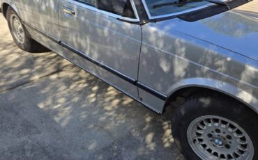 Bmw-735i-1985-grey-2