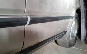 Bmw-735i-1990-brown-11