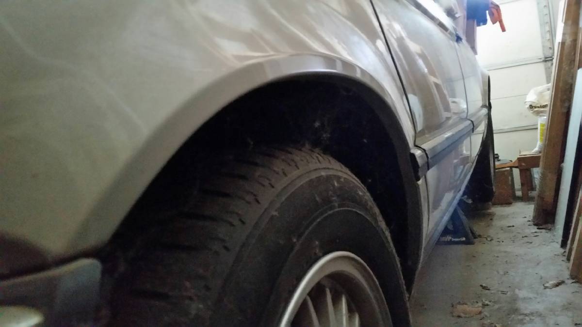 Bmw-735i-1990-brown-13