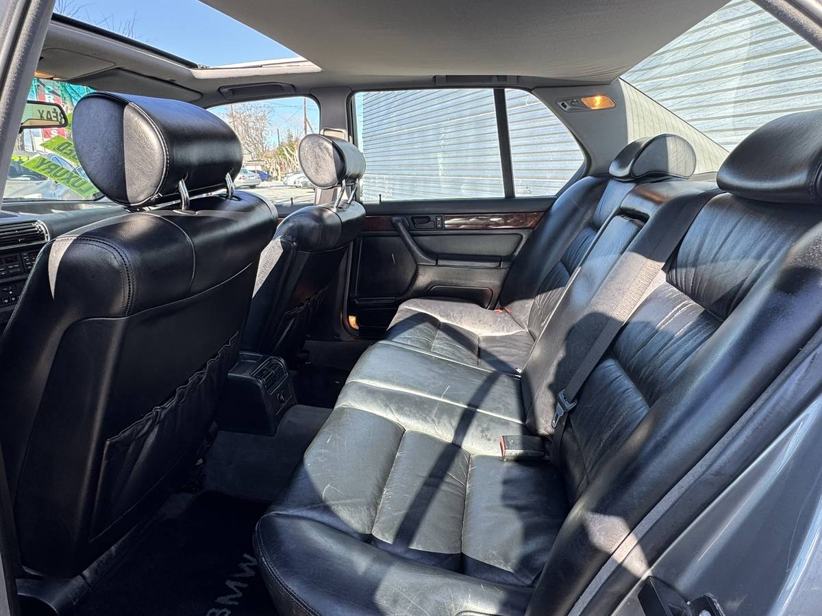 Bmw-735i-1991-silver-1