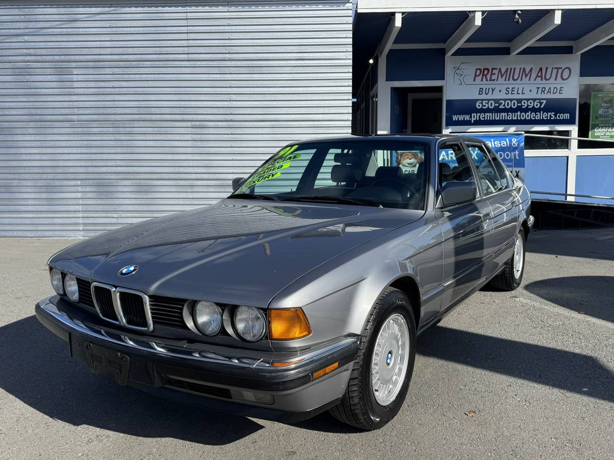 Bmw-735i-1991-silver-7