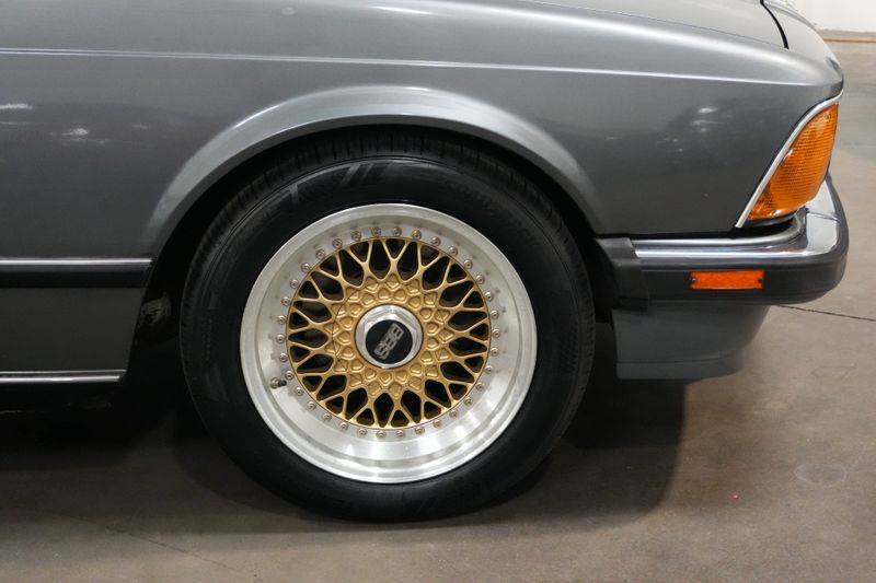 Bmw-745i-turbo-1985-grey-4